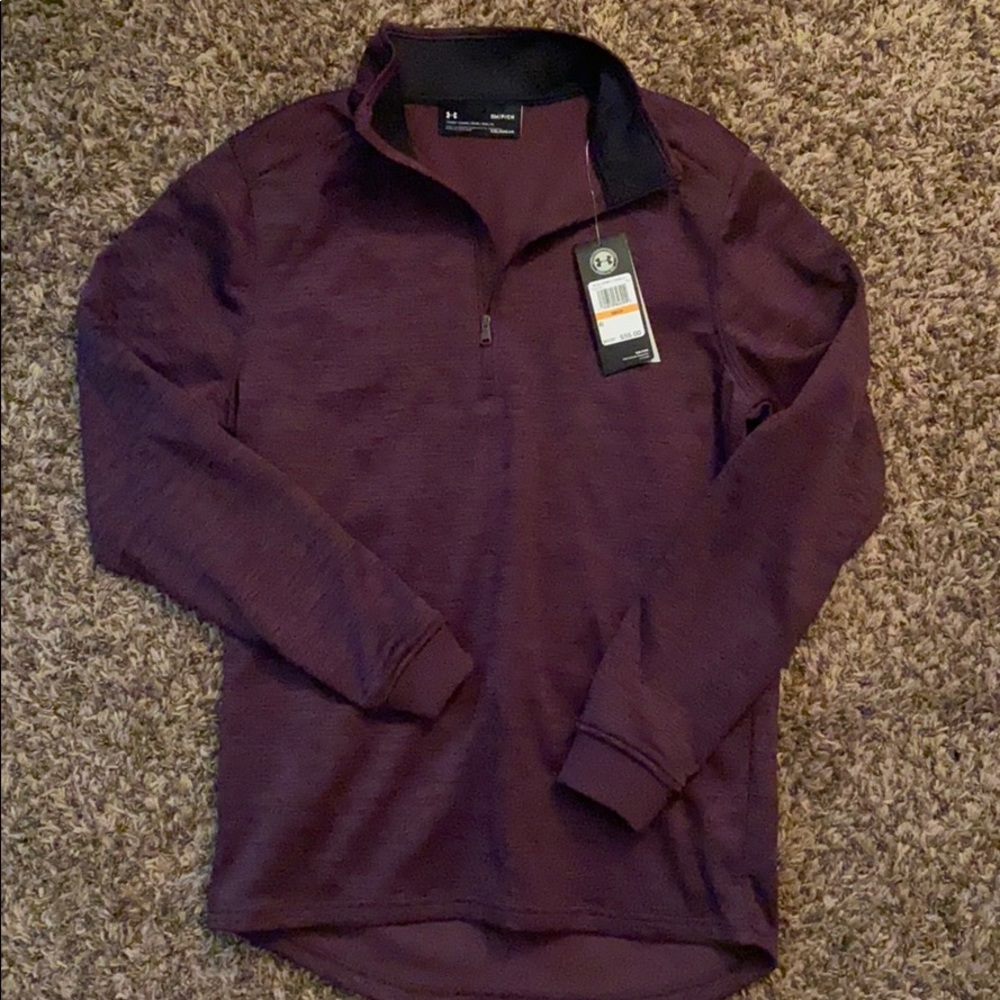 UA pullover
